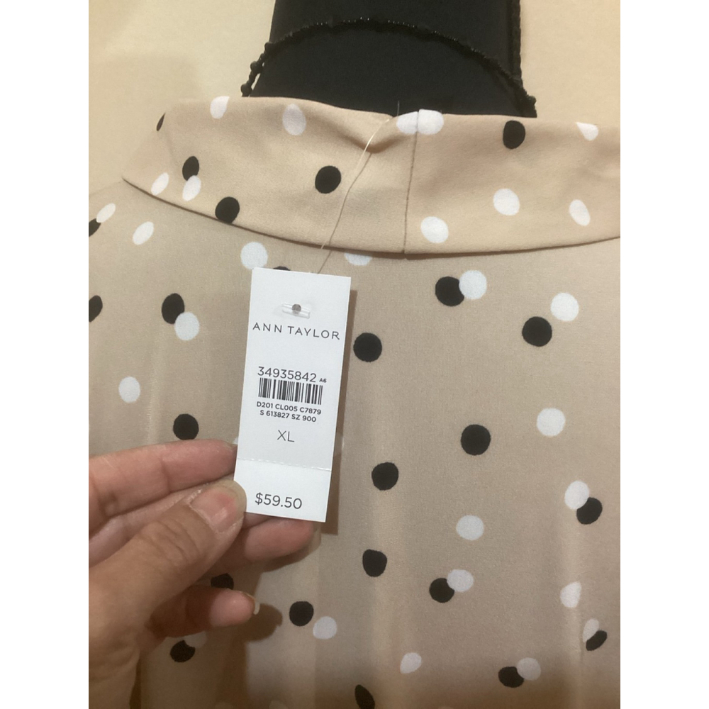 NWT ANN TAYLOR Women’s Dressy Summer Polka Dot Blouse! - Picture 2 of 4